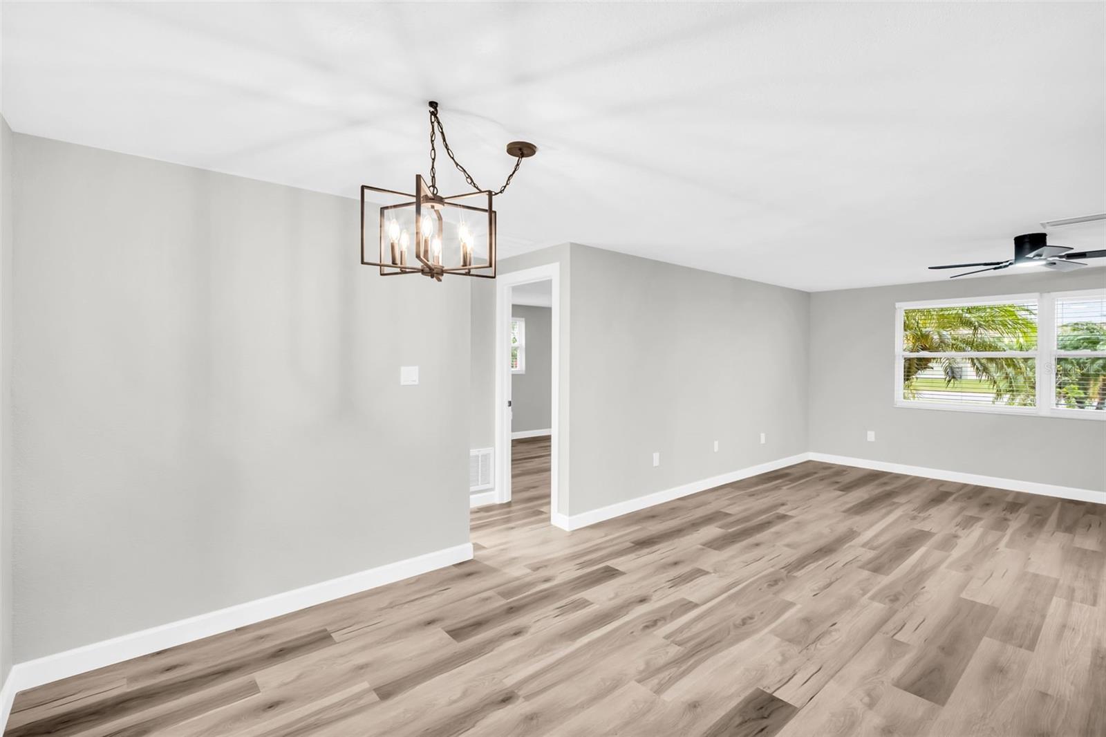 FLOR A MAR SEC C07 ADD 03 - Residential Lease