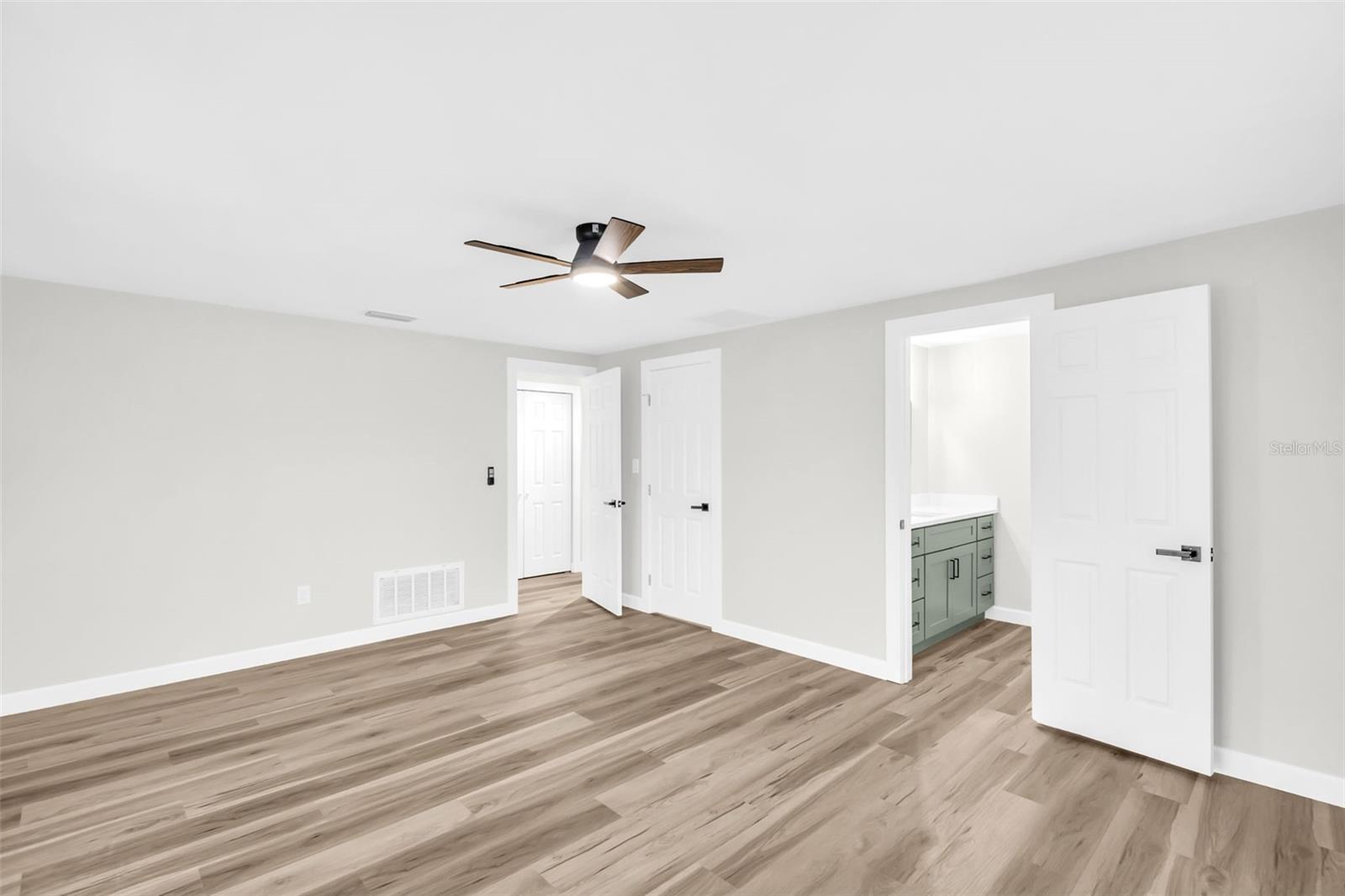 FLOR A MAR SEC C07 ADD 03 - Residential Lease