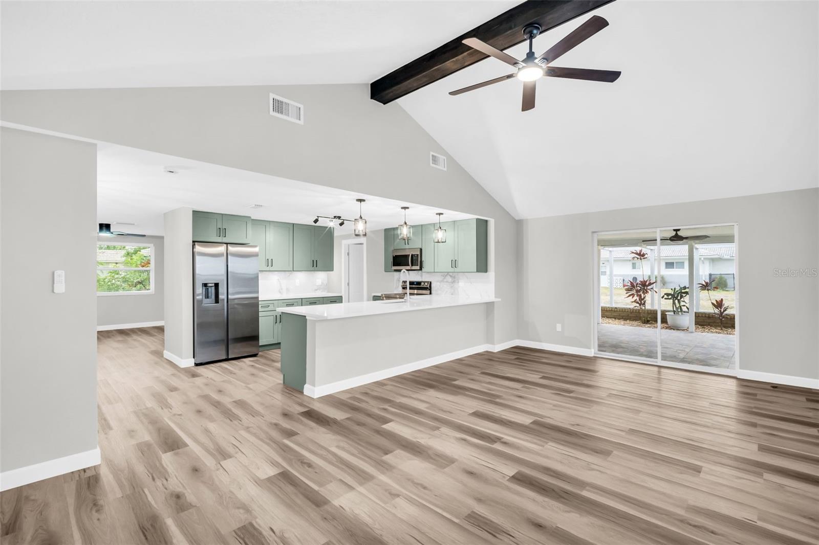 FLOR A MAR SEC C07 ADD 03 - Residential Lease