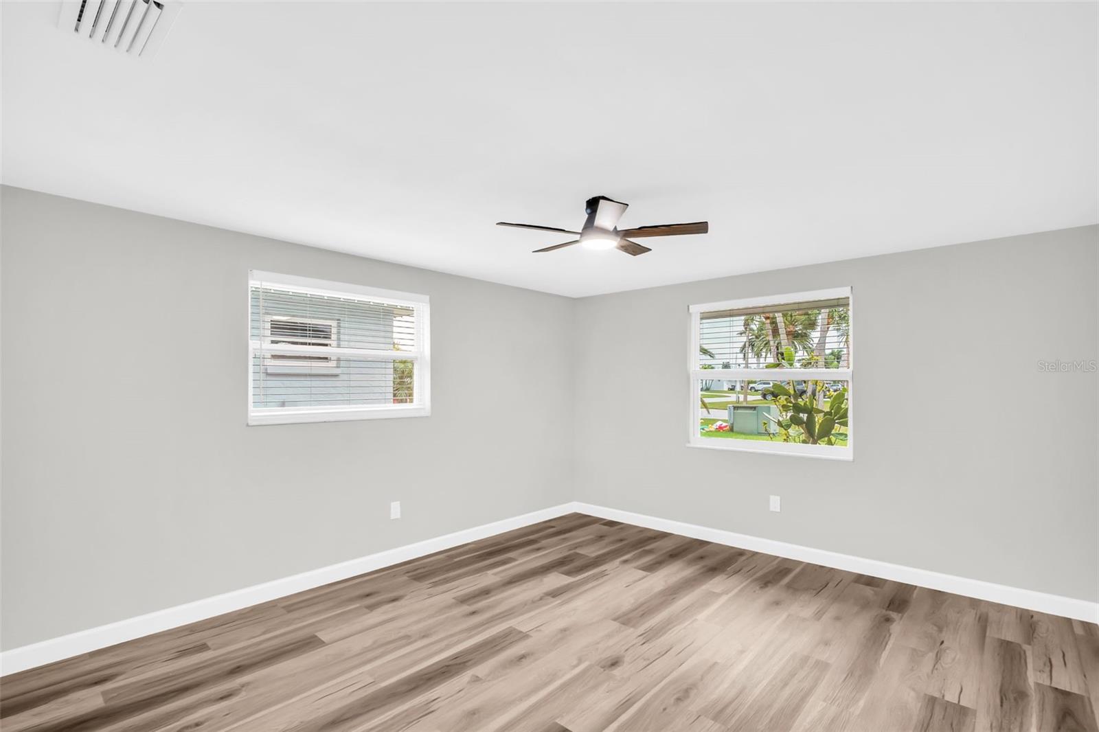 FLOR A MAR SEC C07 ADD 03 - Residential Lease