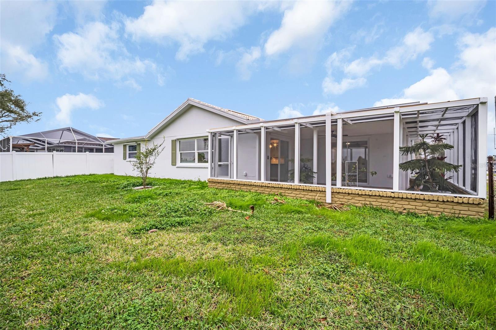 FLOR A MAR SEC C07 ADD 03 - Residential Lease