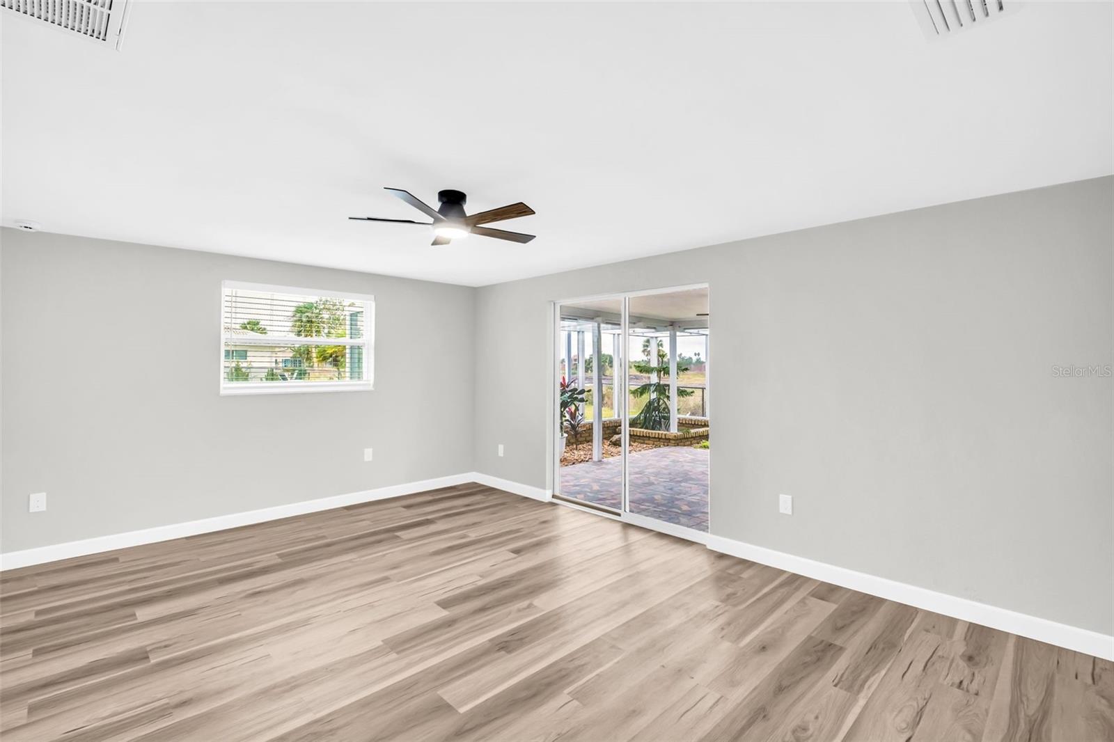 FLOR A MAR SEC C07 ADD 03 - Residential Lease