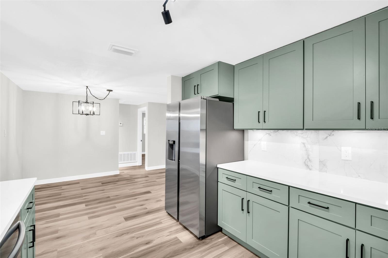 FLOR A MAR SEC C07 ADD 03 - Residential Lease