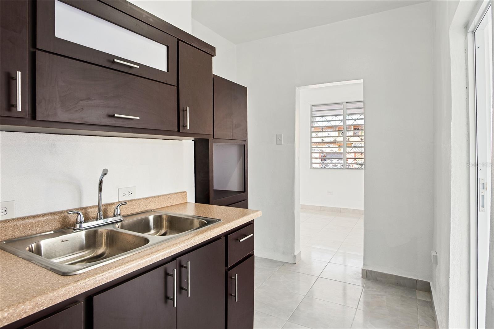 URB. PALO DE PAN - Residential