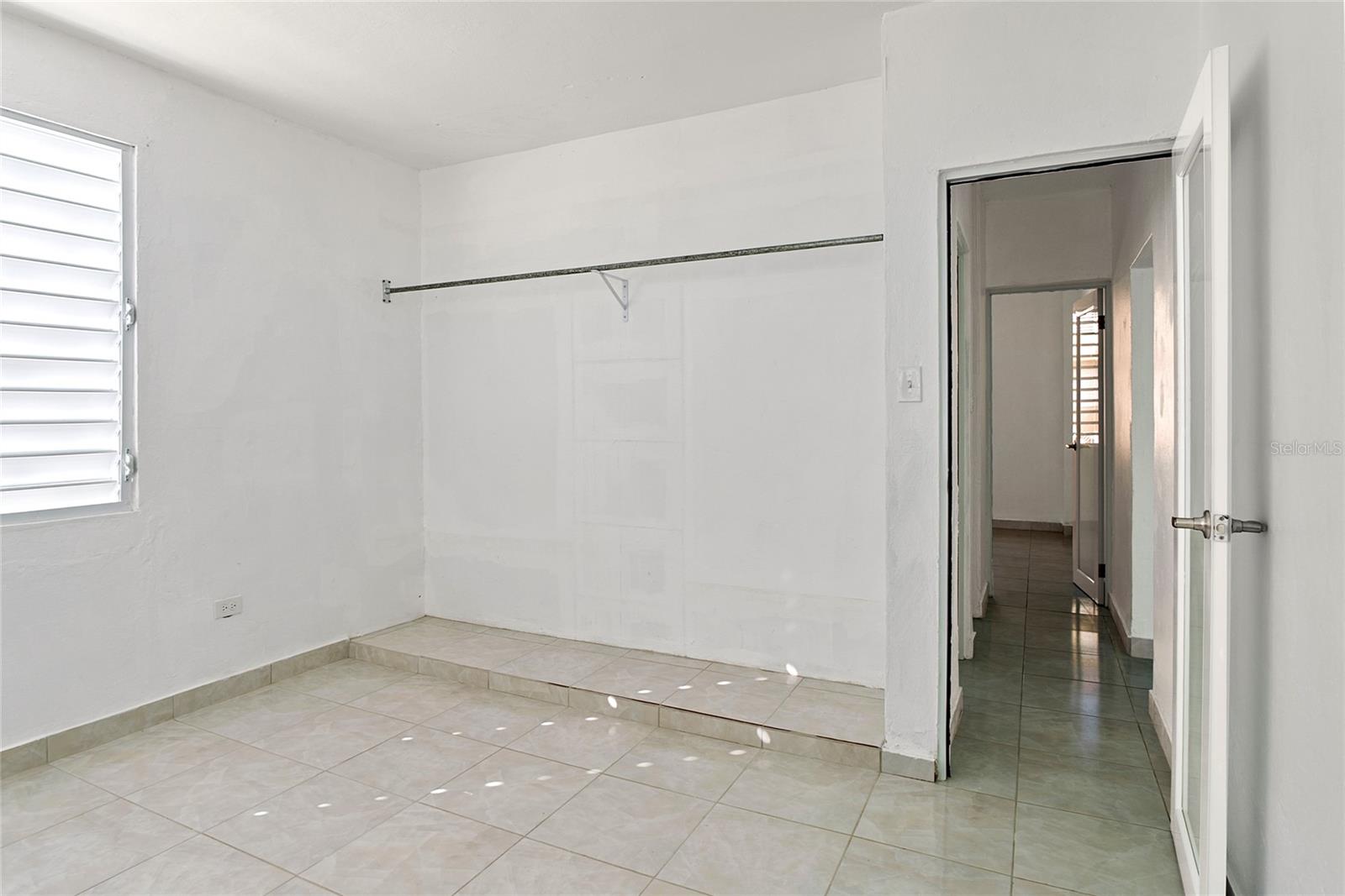 URB. PALO DE PAN - Residential