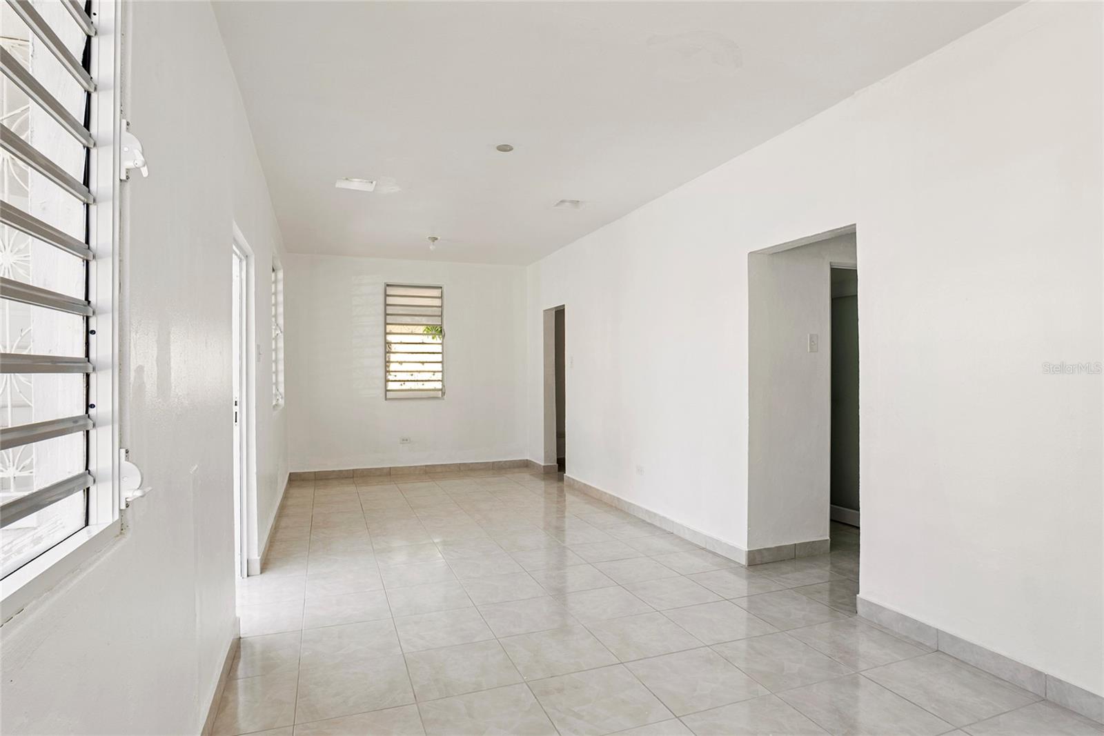 URB. PALO DE PAN - Residential