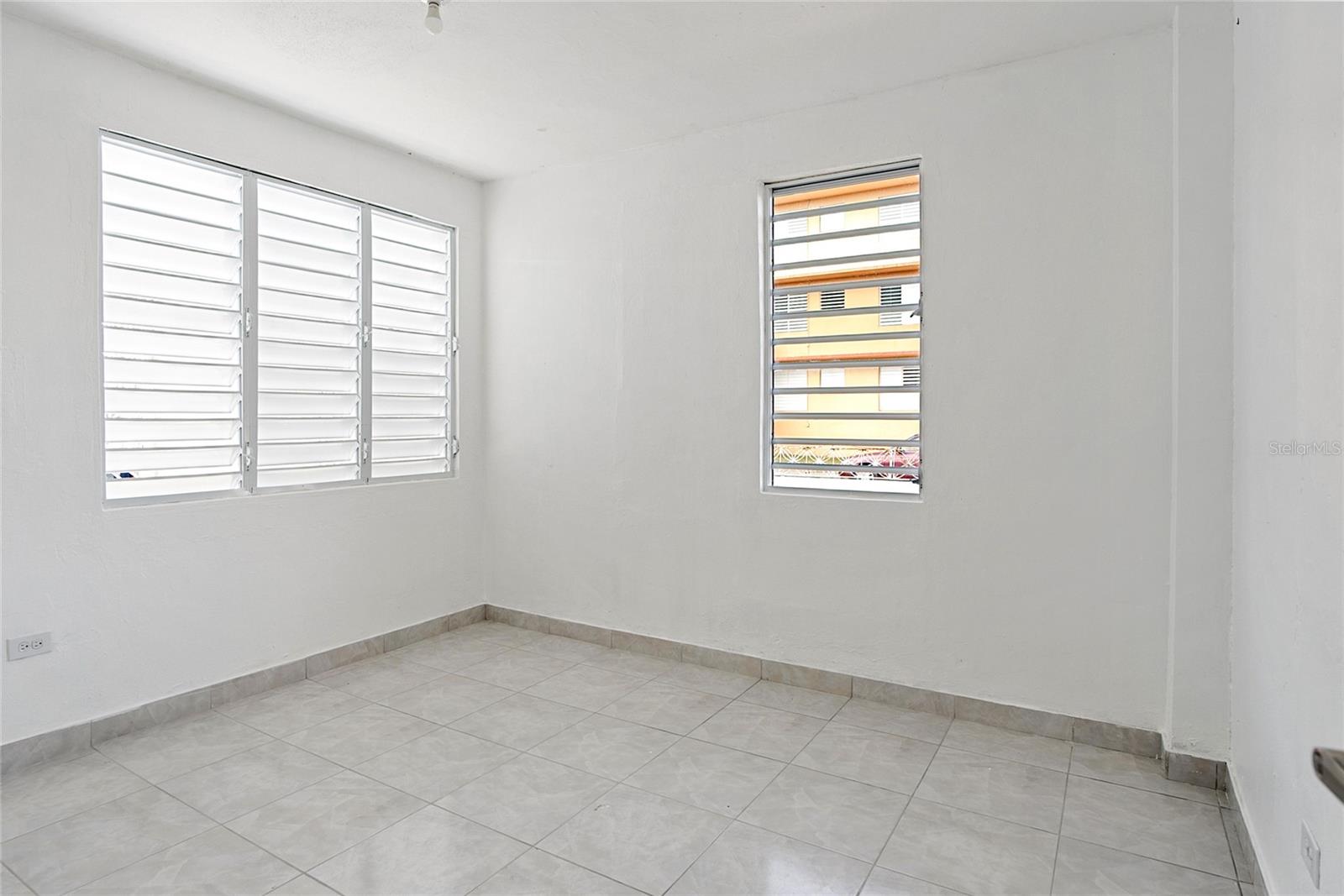 URB. PALO DE PAN - Residential