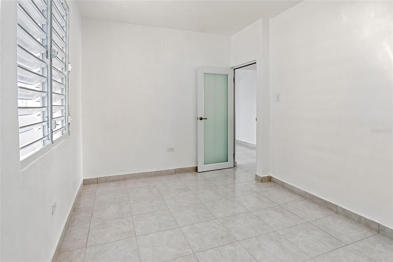 URB. PALO DE PAN - Residential