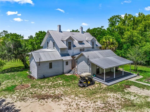 Tiny photo for 511 E Mirror Lake Drive, Fruitland Park, FL 34731 (MLS # G5114834)