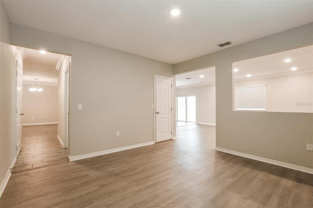 Photo of 1926 Bell Creek Loop, Fruitland Park, FL 34731 (MLS # O6428267)