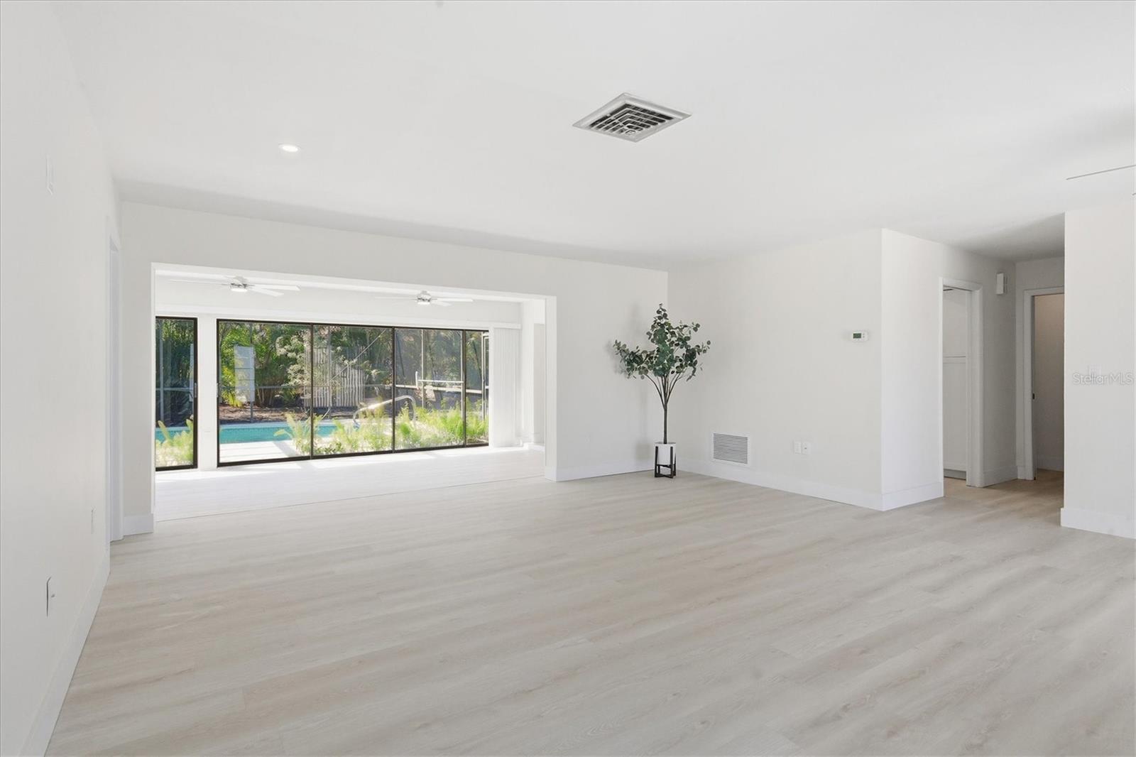 ENGLEWOOD ISLES SUB - Residential