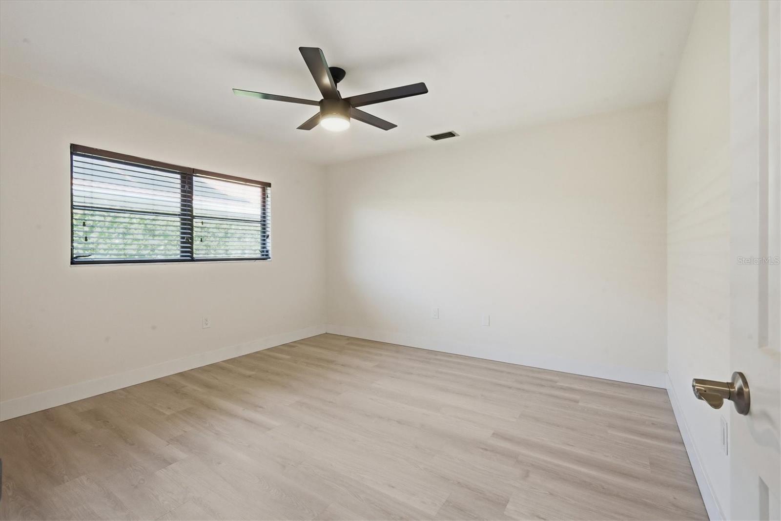 ENGLEWOOD ISLES SUB - Residential