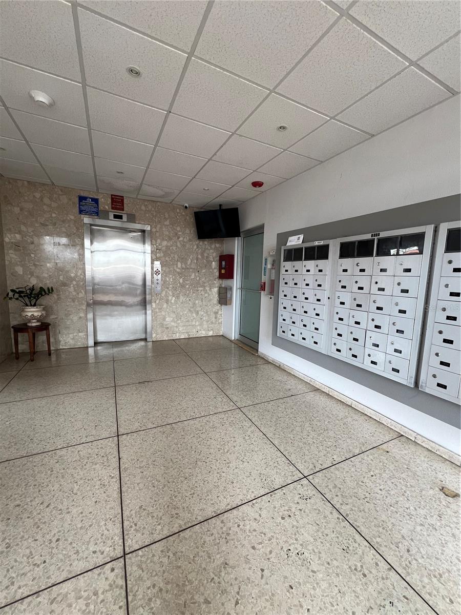 GOLDEN BEACH CONDOMINIUM - Residential