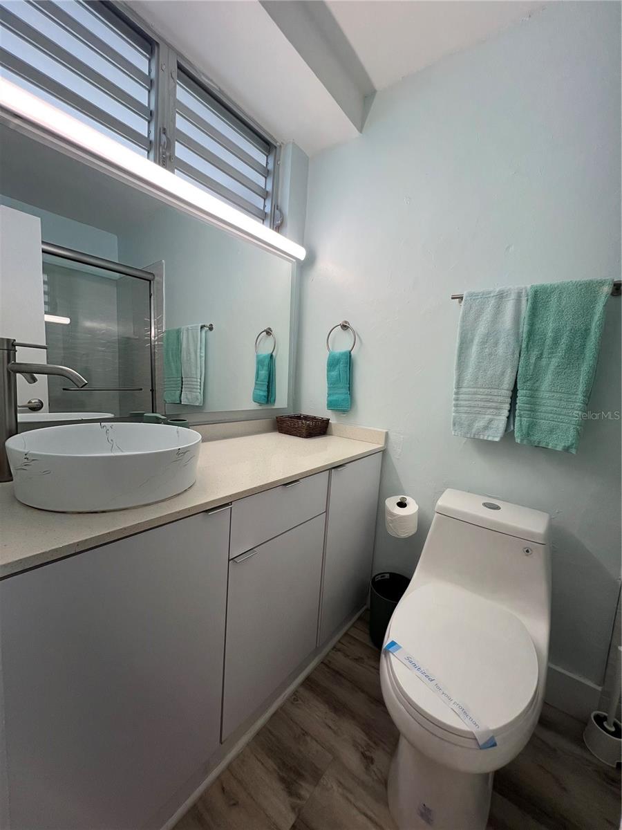 GOLDEN BEACH CONDOMINIUM - Residential