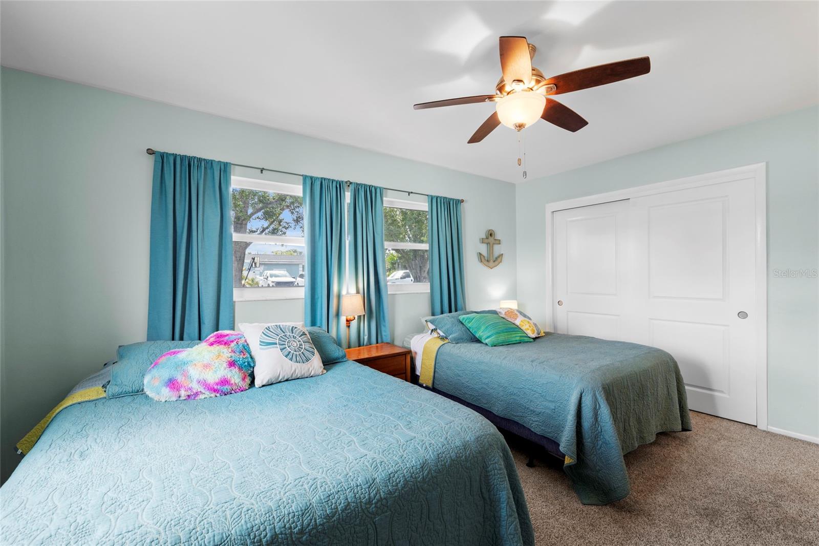 TROPICAL HARBOR SEC 1 - Residential