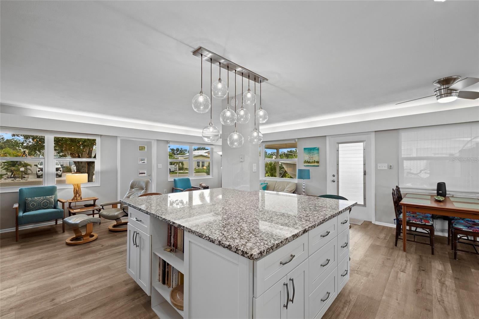 TROPICAL HARBOR SEC 1 - Residential