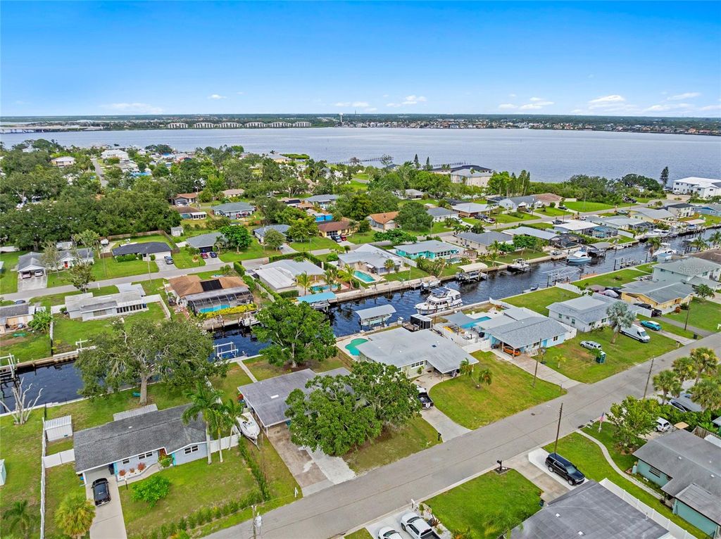 Photo of 804 Poinsettia Avenue, Ellenton, FL 34222 (MLS # A4659175)
