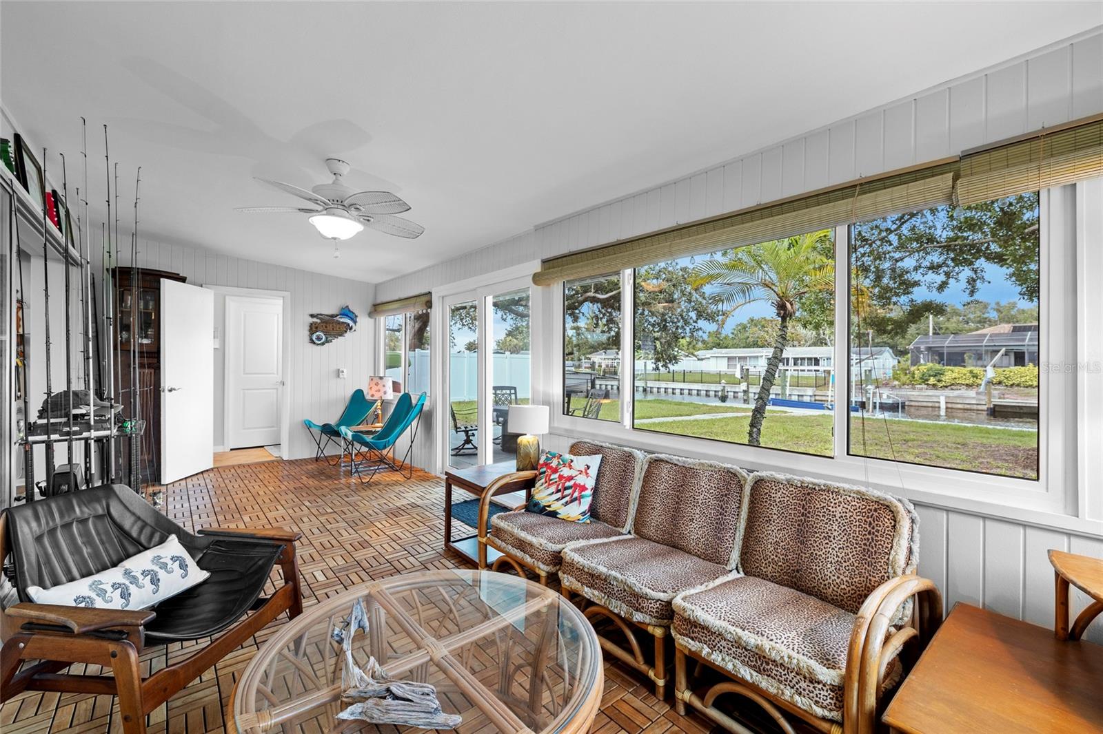 TROPICAL HARBOR SEC 1 - Residential