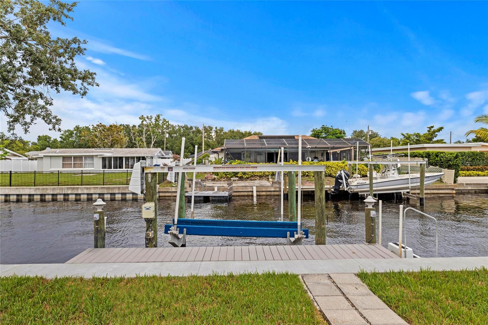 TROPICAL HARBOR SEC 1 - Residential