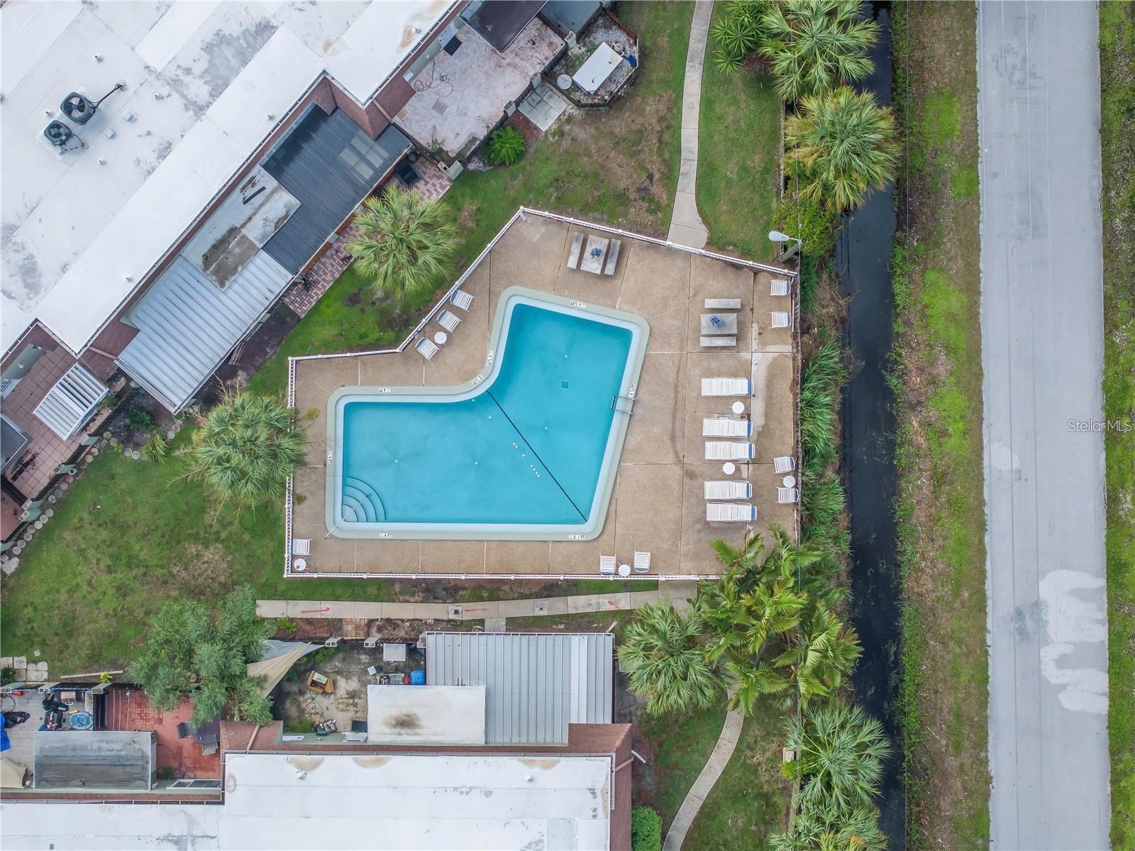 1370 70TH STREET N 2-1382