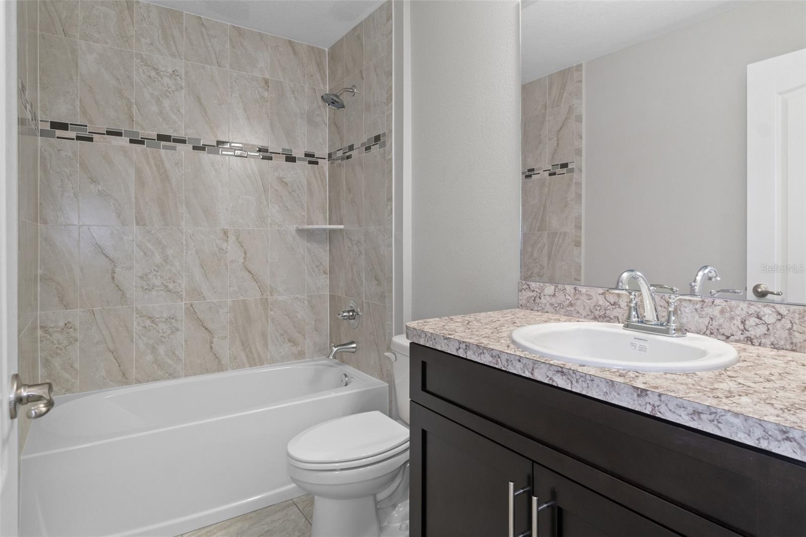 ROYAL HIGHLANDS - Residential