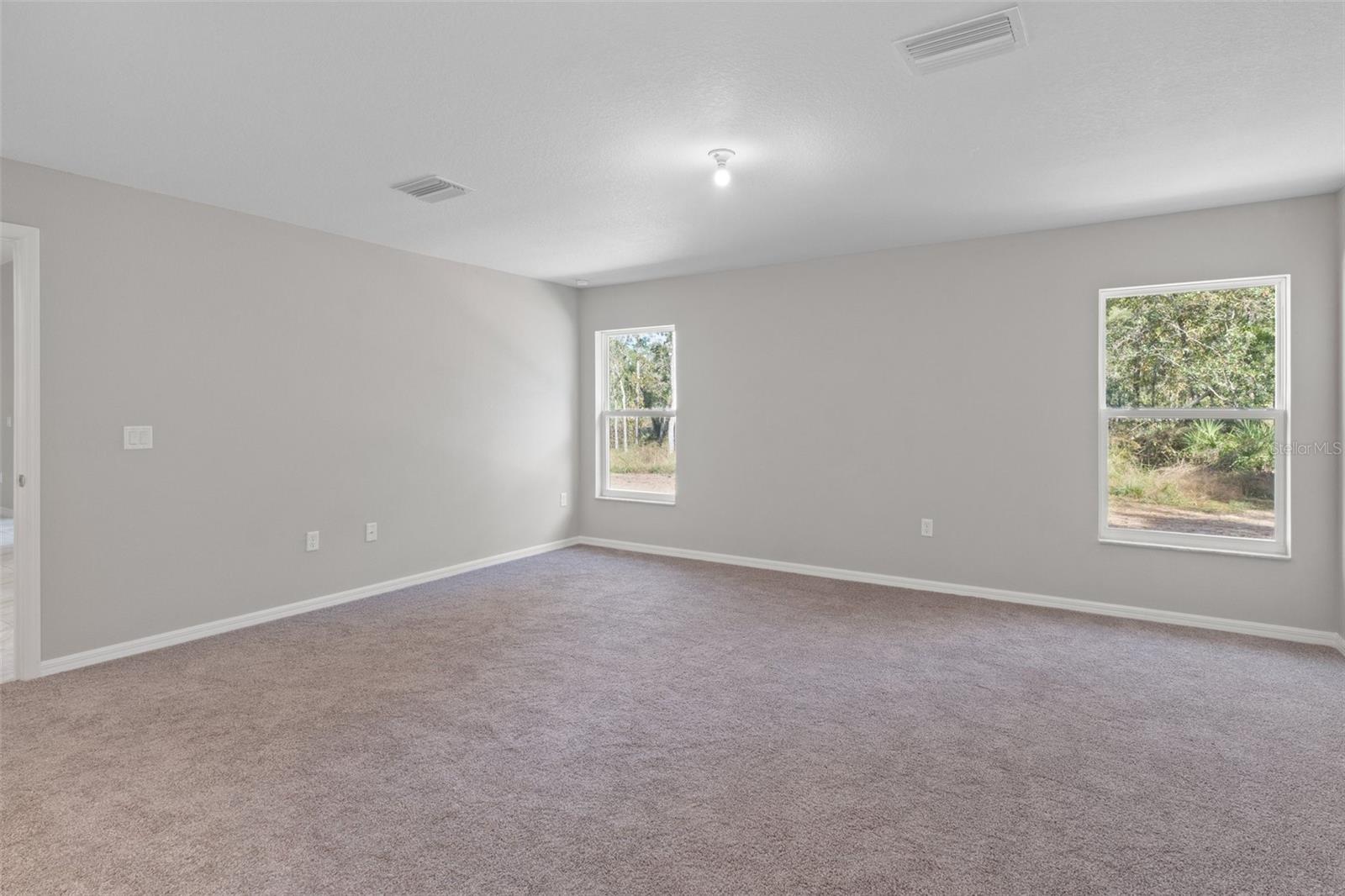 ROYAL HIGHLANDS - Residential