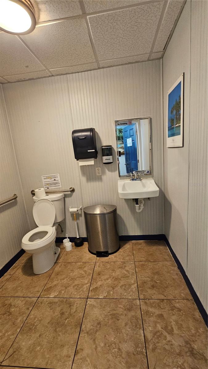 MORTONS ADD - Commercial Sale