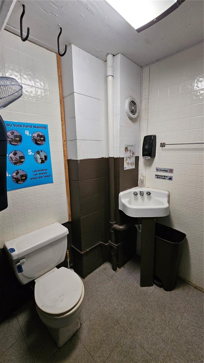 MORTONS ADD - Commercial Sale