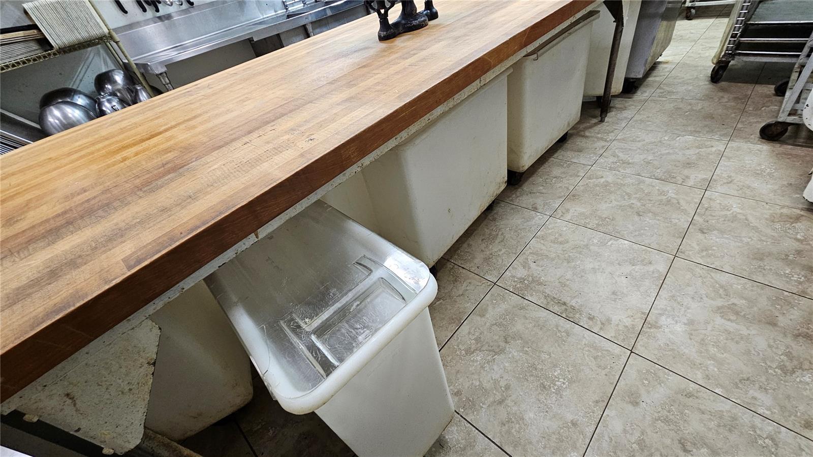 MORTONS ADD - Commercial Sale