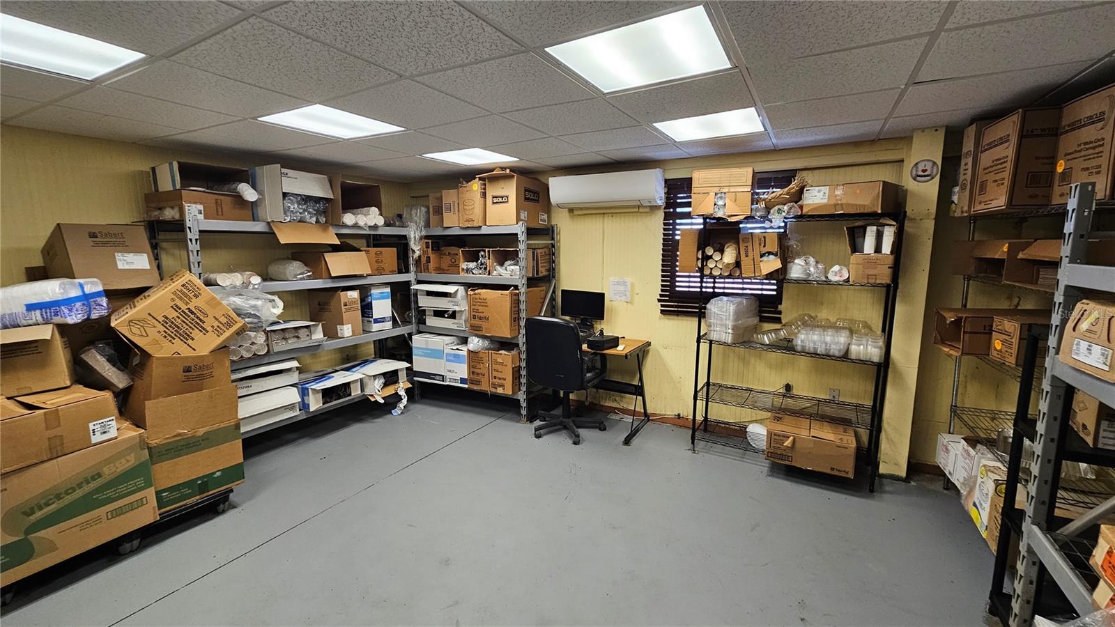 MORTONS ADD - Commercial Sale