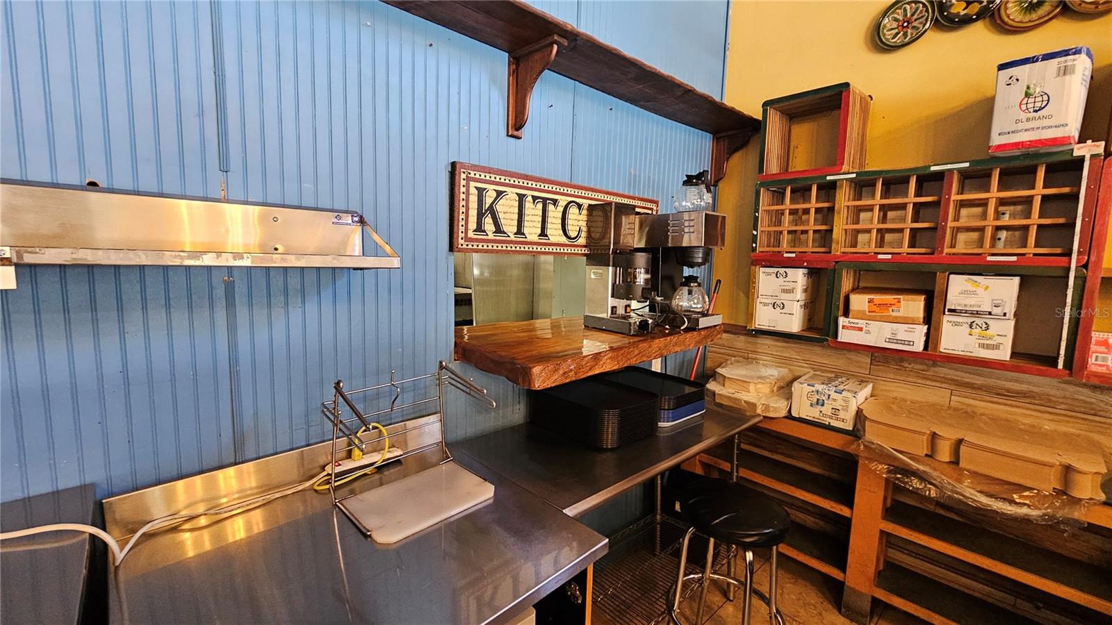 MORTONS ADD - Commercial Sale