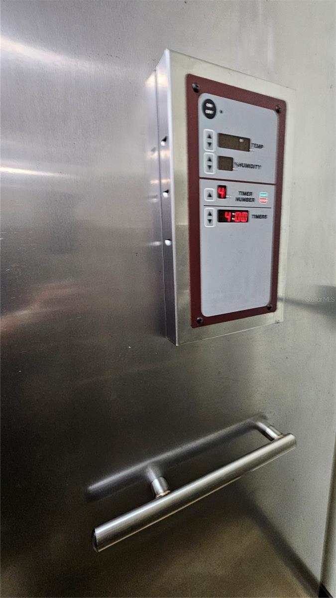 MORTONS ADD - Commercial Sale