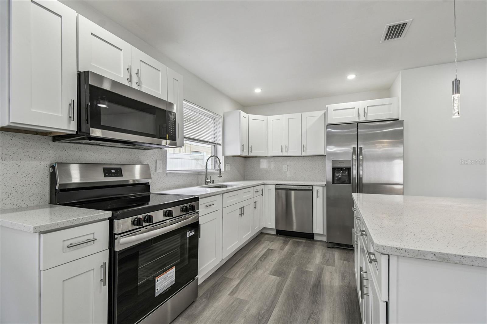 BAY CREST PARK UNIT 10-A - Residential