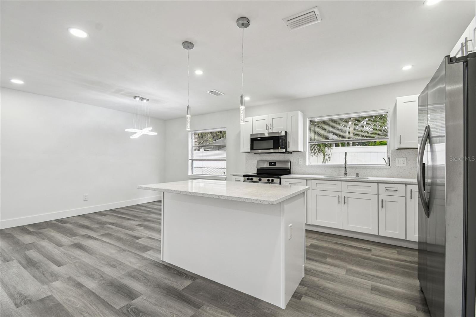 BAY CREST PARK UNIT 10-A - Residential