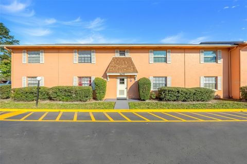 Photo of 1605 W Oak Ridge Road #Unit A, Orlando, FL 32809 (MLS # O6378006)