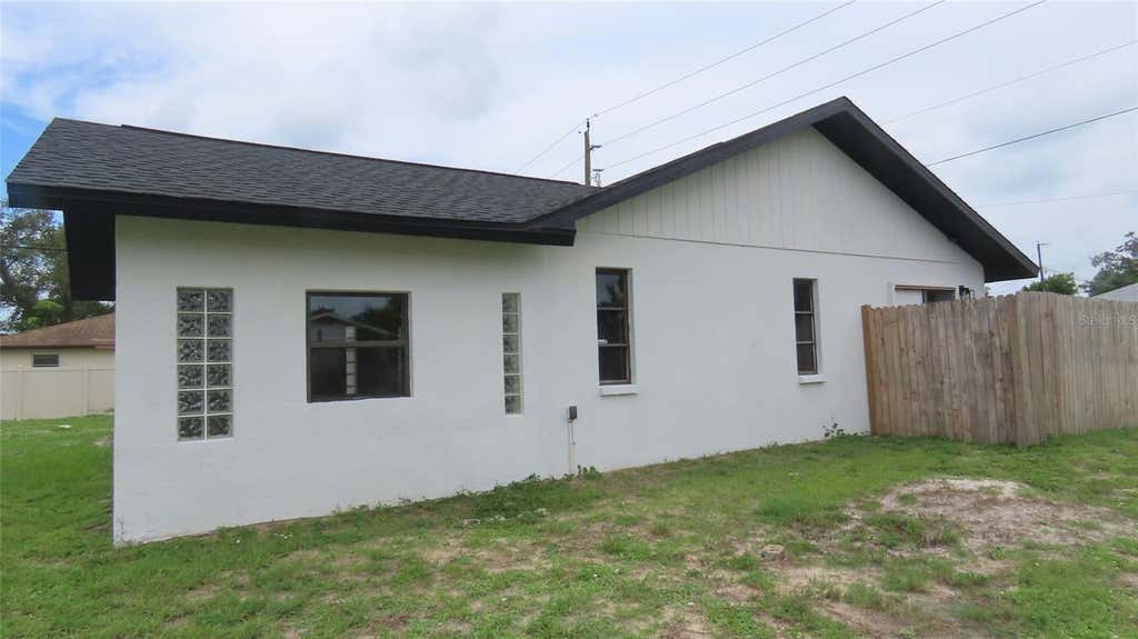 Photo of 807 Nectar Road, Venice, FL 34293 (MLS # TB8534071)