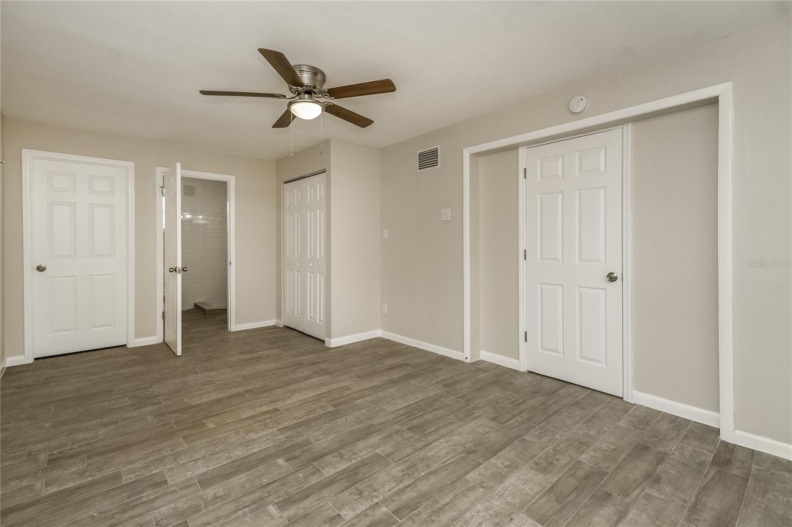 DAYTONA PARK ESTATES SEC A - Residential Lease