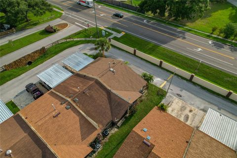 A home in WINTER HAVEN