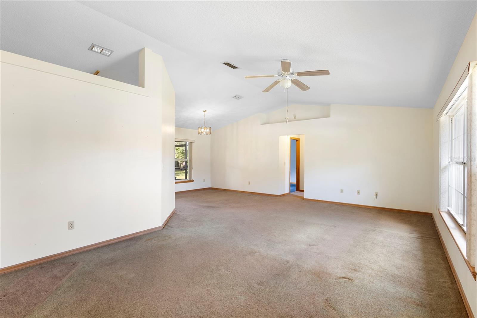 DELTONA LAKES UNIT 09 - Residential