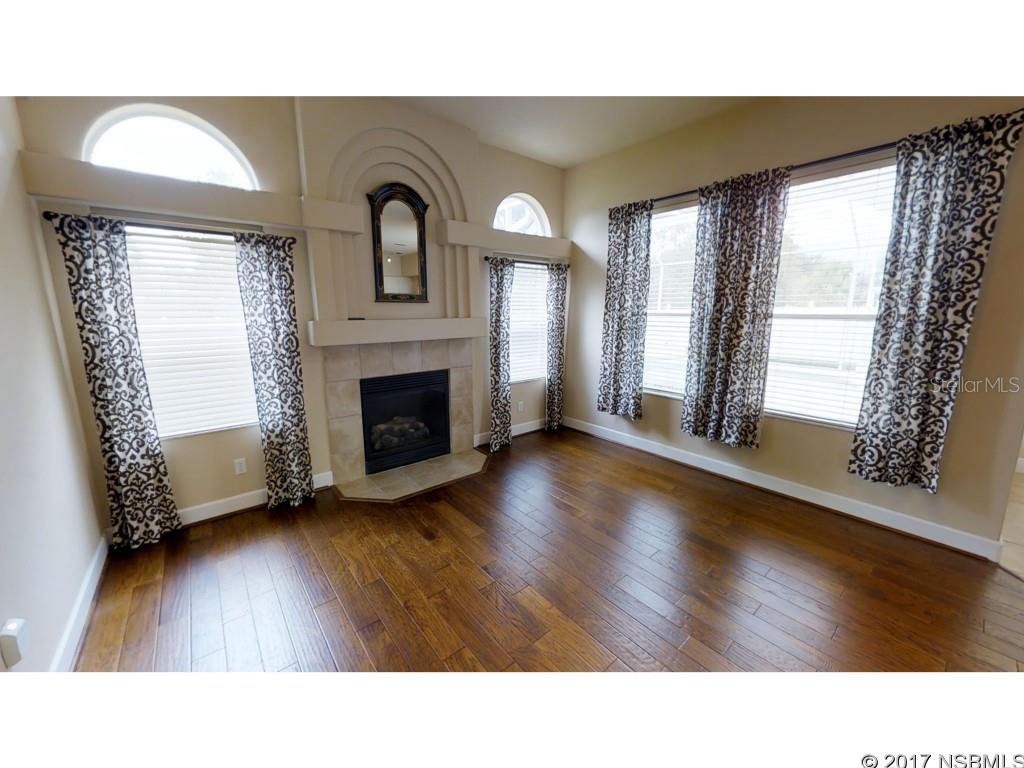 Breakaway Tr Ph 03 Unit 2B - Residential