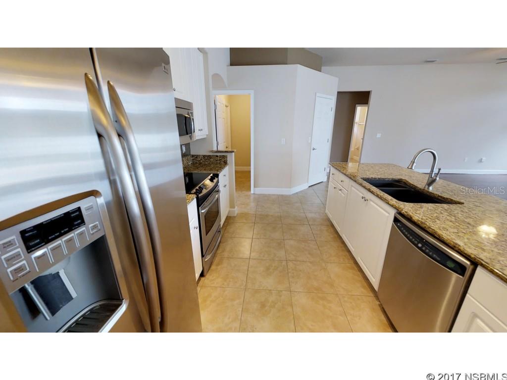 Breakaway Tr Ph 03 Unit 2B - Residential