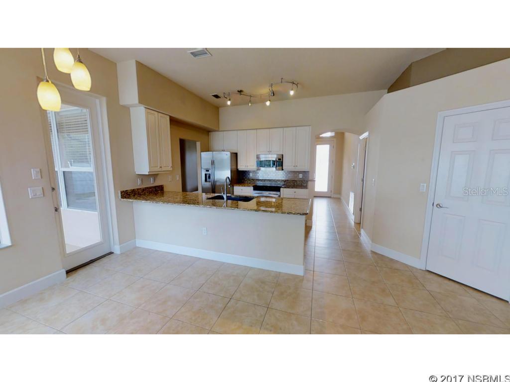 Breakaway Tr Ph 03 Unit 2B - Residential