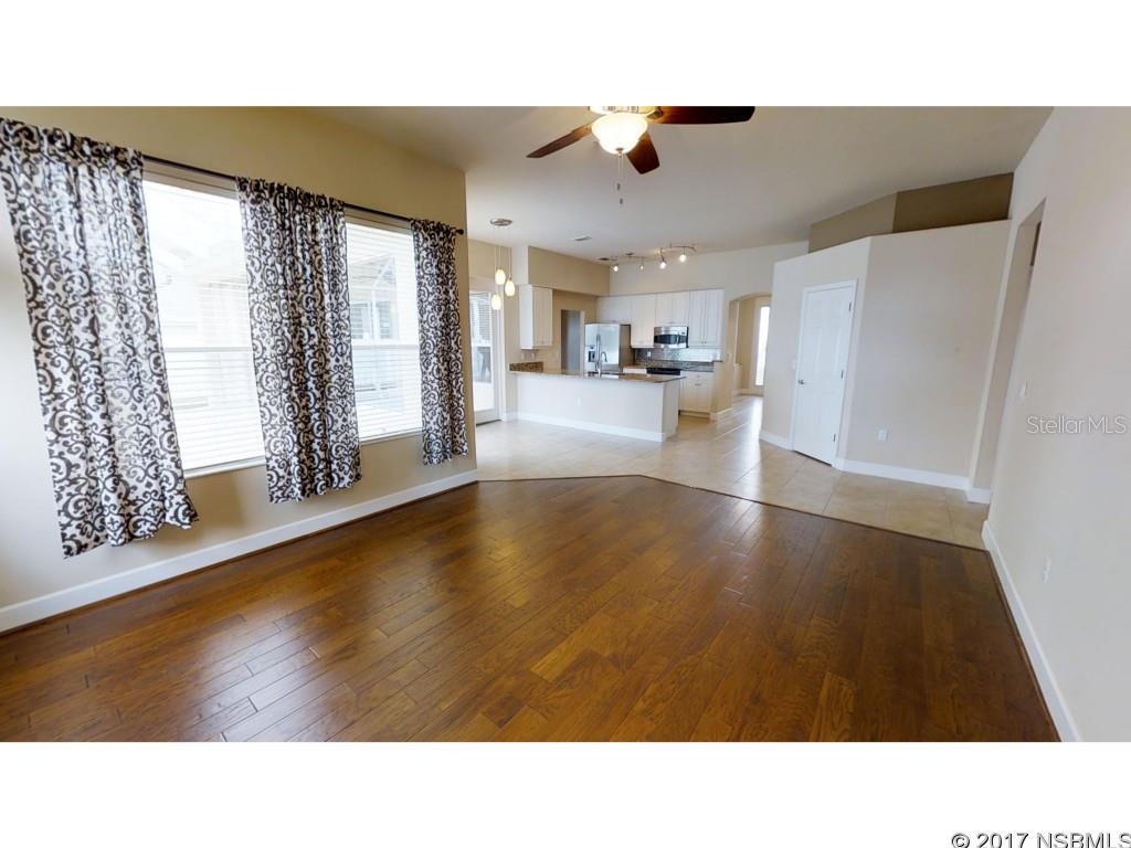 Breakaway Tr Ph 03 Unit 2B - Residential