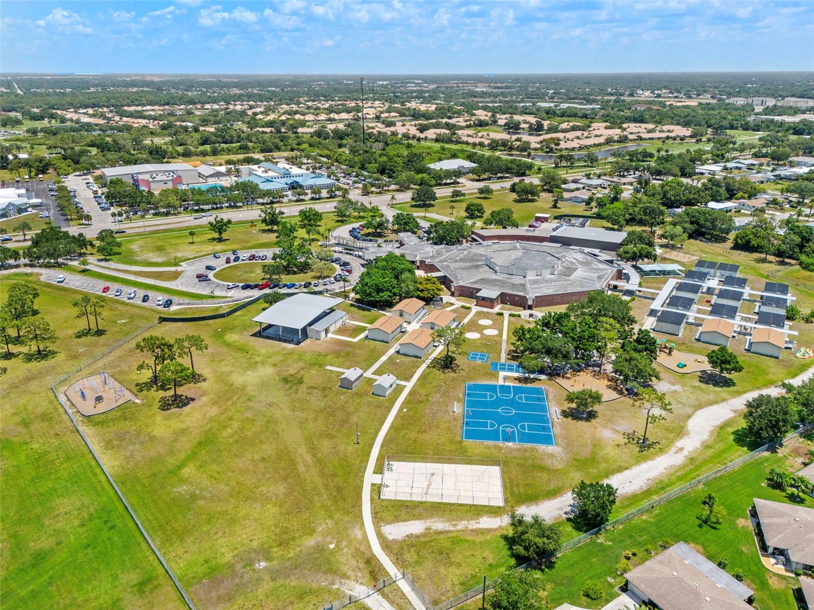 VENICE GARDENS - Residential