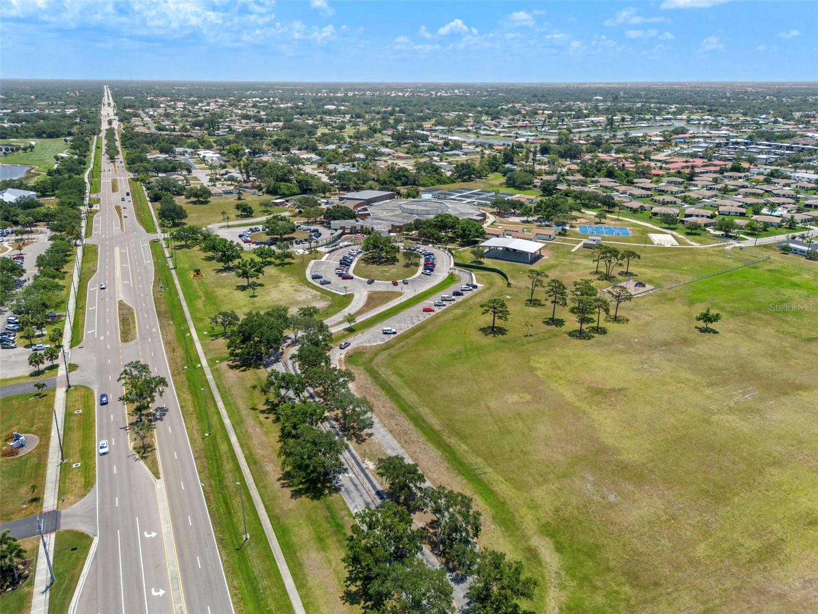 VENICE GARDENS - Residential