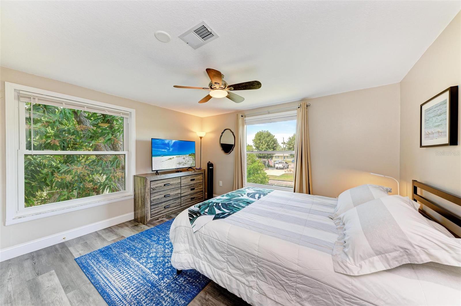 MANALEE - Residential