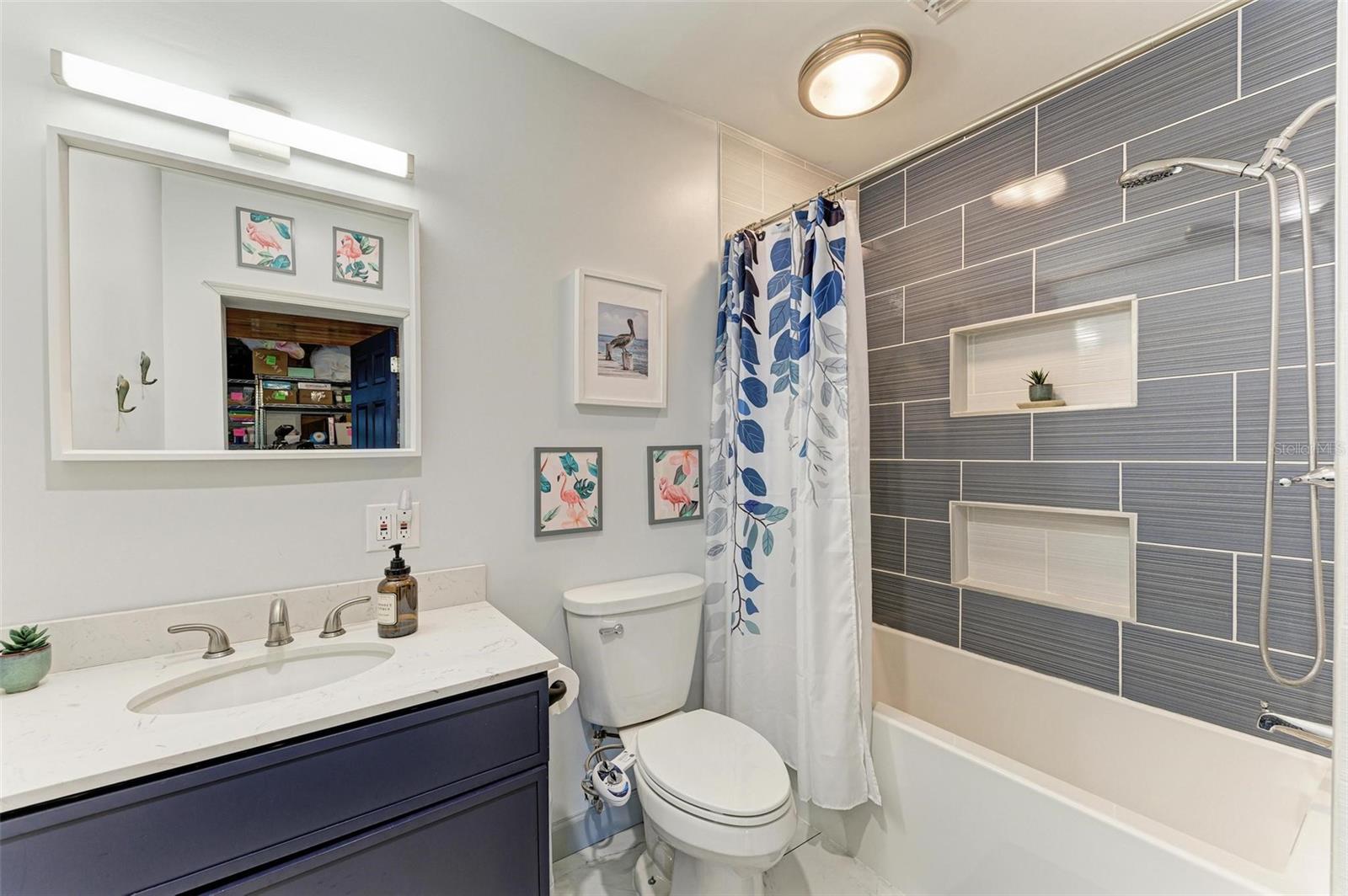 MANALEE - Residential