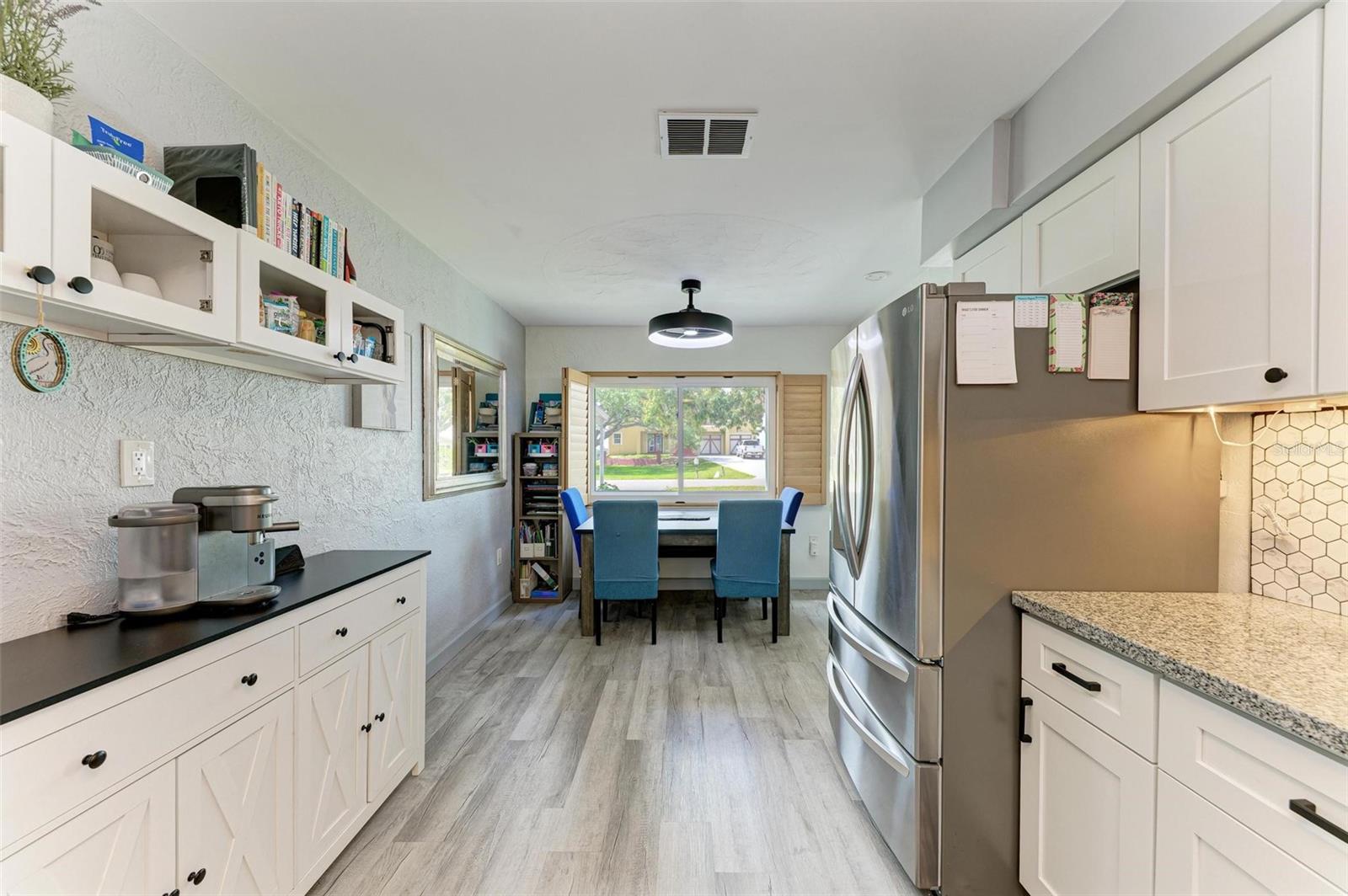 MANALEE - Residential