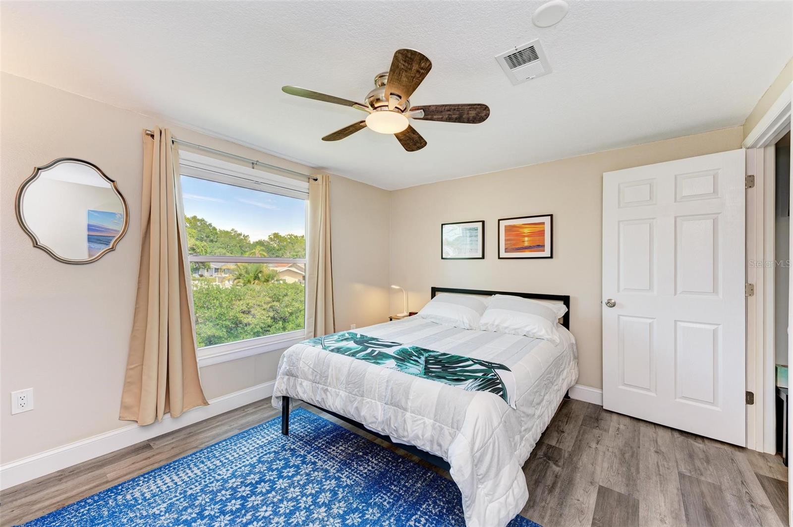 MANALEE - Residential