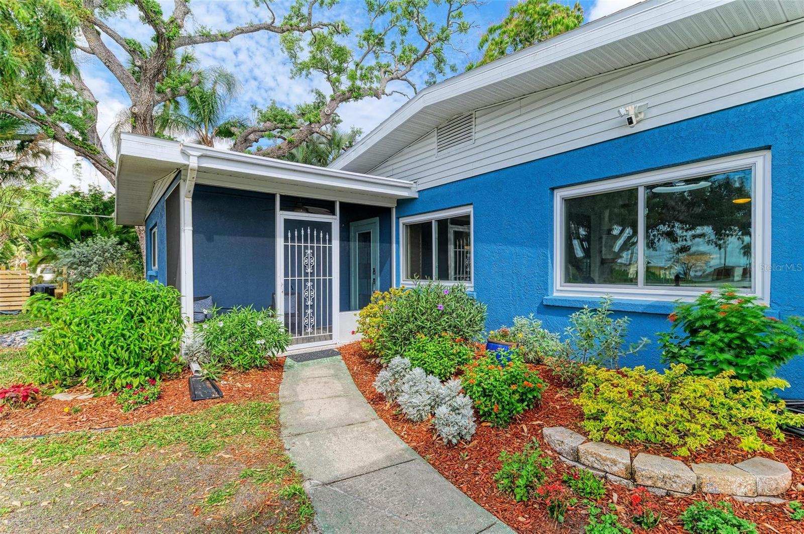 MANALEE - Residential